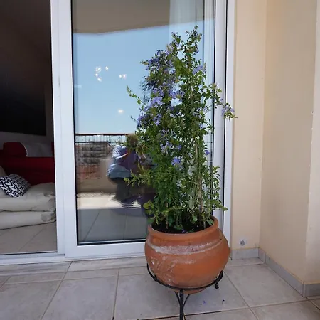 דירה Blue Jasmine איגיו